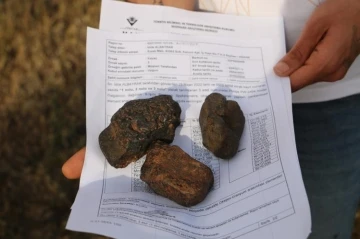 Tarlada bulduğu g&ouml;ktaşının &ouml;nce analizini yaptırdı, şimdi de a&ccedil;ık artırmayla satışa &ccedil;ıkardı
