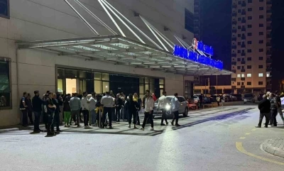 Tarsus'ta 14 yaşındaki &ccedil;ocuk babasıyla tartışan şahıslara ateş etti: 5 yaralı