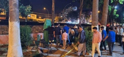 Tarsus&rsquo;ta bir kişi parkta &ouml;l&uuml; bulundu
