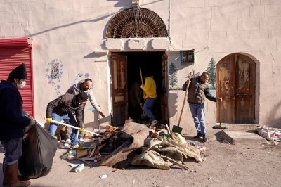 Tarsus&rsquo;ta Halk Sağlığını Tehdit Eden &ldquo;&Ccedil;&ouml;p Ev&rdquo; Temizlendi