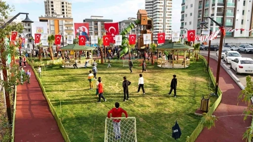Tarsus&rsquo;ta &rsquo;Mutlu &Ccedil;ocuk Parkı&rsquo; a&ccedil;ıldı

