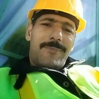 Tartıştığı babasını boğazını keserek &ouml;ld&uuml;rd&uuml;