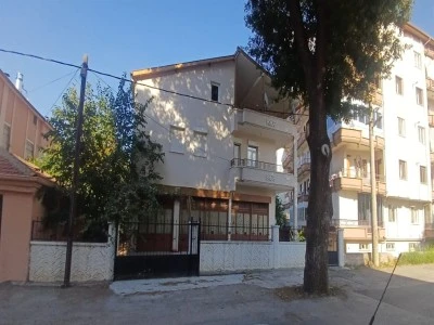 Tartıştığı eşini 5 bı&ccedil;ak darbesiyle ağır yaraladı