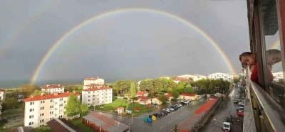 Tatvan semalarında g&ouml;kkuşağı manzarası mest etti
