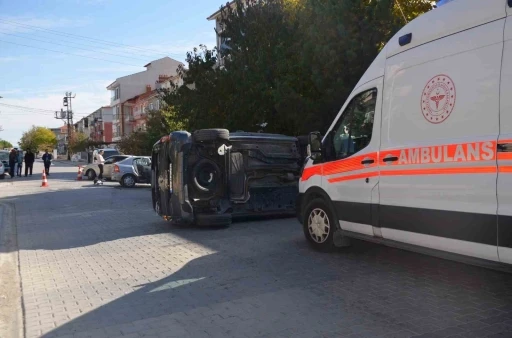 Tavşanlı&rsquo;da trafik kazası: Takla atan ara&ccedil;ta burnu bile kanamadı
