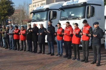 Tavşanlı&rsquo;dan Suriye&rsquo;ye 3 tır dolusu yardım
