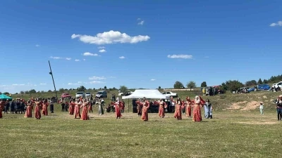 Tavşanlı G&uuml;zelyurt&rsquo;ta Hıdırellez bereketi ve coşkusu bir aradaydı
