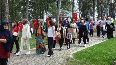 Tavşanlılı girişimci iş kadınlarından anlamlı anneler g&uuml;n&uuml; programı
