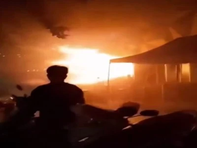 Tayland'da barda &ccedil;ıkan yangında 27 kişi hayatını kaybetti