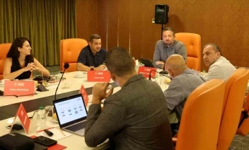 TBF Başkanı Hidayet T&uuml;rkoğlu, T&uuml;rkiye Sigorta Basketbol S&uuml;per Ligi temsilcileriyle buluştu
