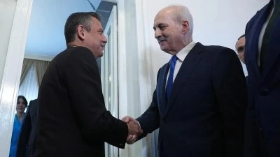 TBMM Başkanı Kurtulmuş, CHP lideri &Ouml;zel'i ziyaret etti