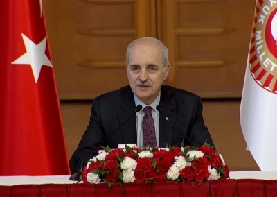 TBMM Başkanı Kurtulmuş, d&uuml;nya &ccedil;ocuklarını kabul etti