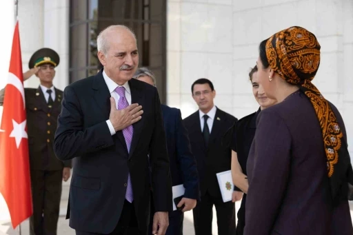 TBMM Başkanı Kurtulmuş: "Yeni bir d&uuml;nyanın nasıl kurulacağı konusunda kafa yormalıyız, siyasi teklifleri ortaya koymalıyız"
