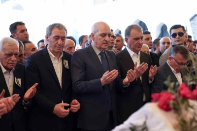 TBMM Başkanı Kurtulmuş ve AK Parti S&ouml;zc&uuml;s&uuml; &Ccedil;elik&rsquo;ten Sırrı S&uuml;reyya &Ouml;nder&rsquo;in cenaze t&ouml;reni sonrası a&ccedil;ıklama
