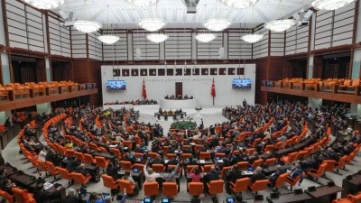 TBMM, bu hafta sosyal medyaya 15 yaş d&uuml;zenlemesini g&ouml;r&uuml;şecek 
