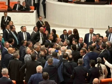 TBMM Genel Kurulu&rsquo;nda tansiyon y&uuml;kseldi