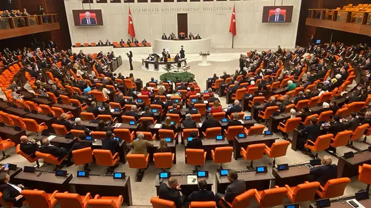 TBMM Genel Kurulu'nda 'yolsuzluk' tartışması