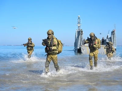 TCG Anadolu, Arnavutluk'ta