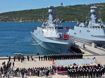 TCG Kınalıada Fo&ccedil;a&rsquo;dan Japonya seferine &ccedil;ıktı
