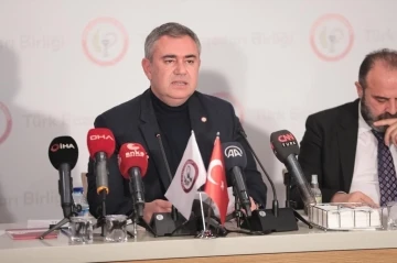 TEB Başkanı &Uuml;ney: &ldquo;B&ouml;lgede 28 sahra eczanemiz ile hizmet verdik&rdquo;
