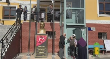 Tecr&uuml;beli se&ccedil;menler oyunu erkenden kullandı
