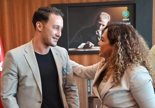 Tekirdağ B&uuml;y&uuml;kşehir Belediyesi personelinin &ccedil;irkin paylaşımları şehri karıştırdı
