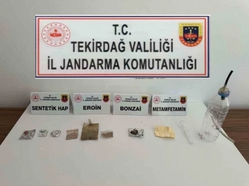 Tekirdağ&rsquo;da 15 kişi uyuşturucudan yakalandı

