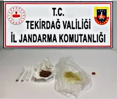 Tekirdağ&rsquo;da jandarmadan 4 il&ccedil;ede uyuşturucu ve silah operasyonu
