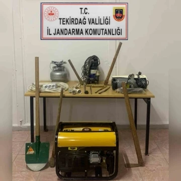 Tekirdağ&rsquo;da ka&ccedil;ak kazı operasyonu
