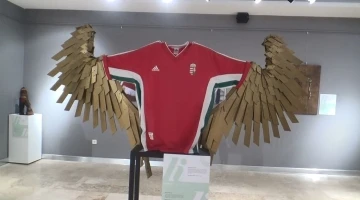 Tekirdağ&rsquo;da Macar &uuml;nl&uuml;lere ait &ouml;nemli objeler sergilendi: Uzaydan getirilen par&ccedil;alar dahi var
