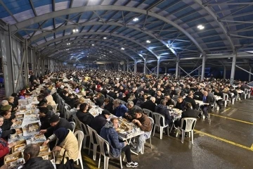 Tekirdağ&rsquo;da mahalle iftarları s&uuml;r&uuml;yor
