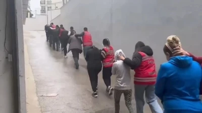 3 ilde fuhuş &ccedil;etesine operasyon: 9 tutuklama