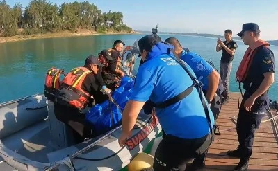 Tekneden d&uuml;şen Emirhan&rsquo;ın cansız bedenine ulaşıldı