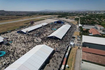 TEKNOFEST&rsquo;te yerli &ccedil;elik kanatlara b&uuml;y&uuml;k ilgi
