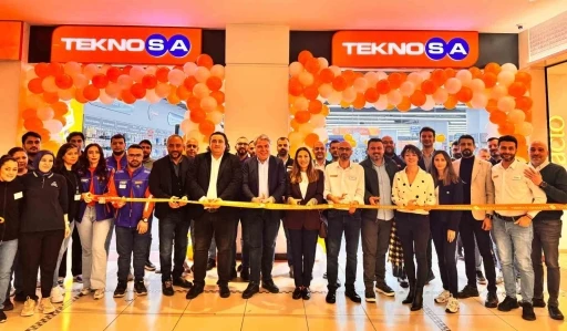 Teknosa&rsquo;dan İstanbul&rsquo;da yılın son mağaza d&ouml;n&uuml;ş&uuml;m&uuml;
