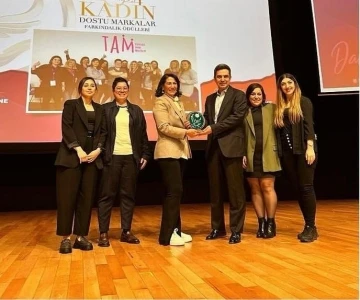 Teknosa&rsquo;ya &lsquo;Kadın İstihdamı ve İşte Fırsat Eşitliği&rsquo; &ouml;d&uuml;l&uuml;
