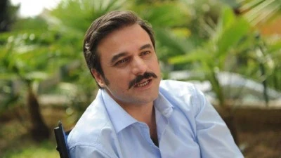 Televizyon d&uuml;nyasının &uuml;nl&uuml; ismi intihar girişiminde bulundu 