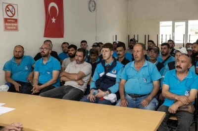 Temizlik personeline &rsquo;&Ouml;fke kontrol&uuml; ve stres y&ouml;netimi&rsquo; eğitimi verildi
