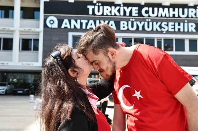 Temsili askerlik yapacak engelli bireylere davullu-zurnalı uğurlama
