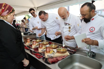 Tencereler Kaynadı, Marifetler Yarıştı