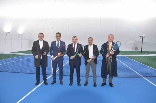Tenis kortları &Ccedil;aycuma&rsquo;da hizmete girdi
