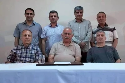 Ter&ouml;r &ouml;rg&uuml;t&uuml; lideri &Ouml;calan'ın silah bırakma &ccedil;ağrısı yaptığı videolu mesaj d&uuml;nya basınında