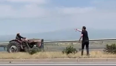 Ters y&ouml;ne giren trakt&ouml;r s&uuml;r&uuml;c&uuml;s&uuml; kazaya davetiye &ccedil;ıkardı
