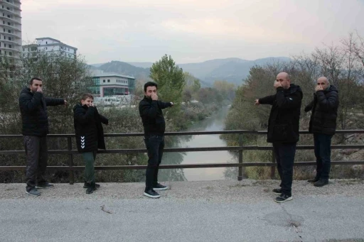 Tersakan &Ccedil;ayı &rsquo;zehir&rsquo; akıyor
