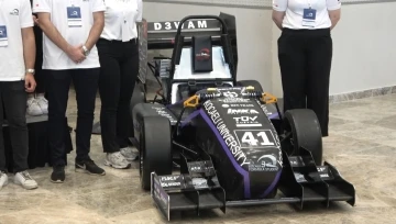 Tesla sponsor oldu, T&uuml;rkiye&rsquo;de ilk kez turbo i&ccedil;ten yanmalı &rsquo;Formula&rsquo; ara&ccedil; &uuml;rettiler
