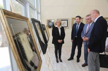 Tezhip sanatının en g&uuml;zel eserleri sergilendi
