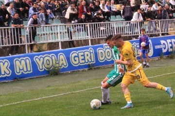 TFF 3. Lig: Belediye Derincespor: 3 - Karbel Karak&ouml;pr&uuml; Belediyespor: 0
