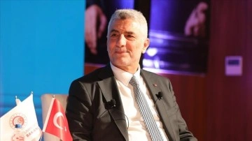 Ticaret Bakanı Bolat: 2023'&uuml; 1 trilyon doların &uuml;zerinde milli gelirle kapatacağız