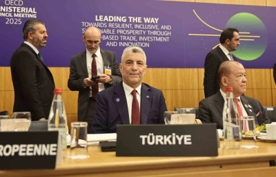 Ticaret Bakanı Bolat, Fransa&rsquo;da