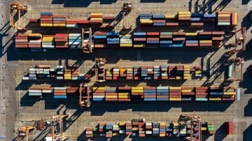 Ticaret Bakanlığı T&uuml;rkiye'nin ihracatta b&ouml;lge ve &uuml;r&uuml;n &ccedil;eşitliliğini artırdığını bildirdi: